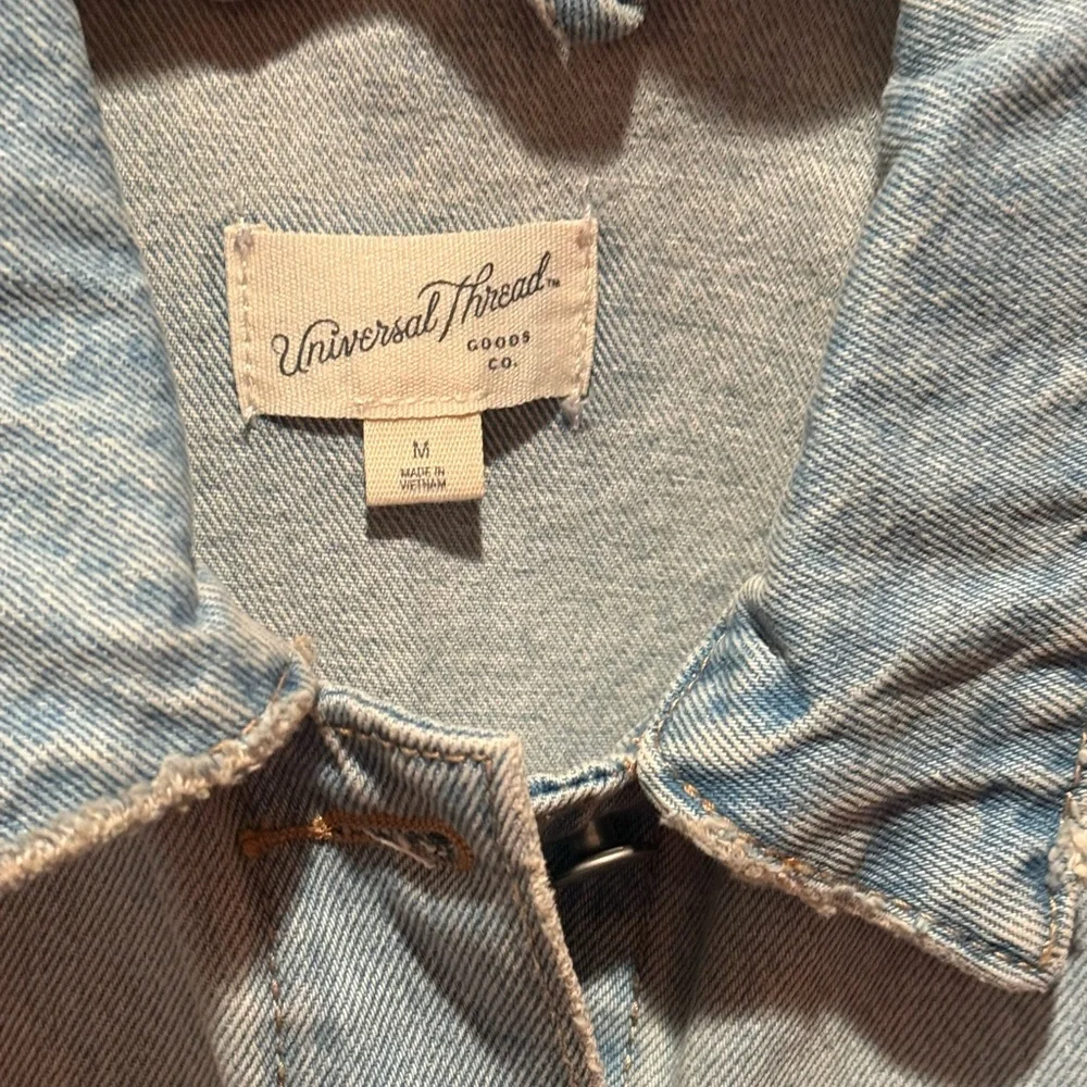 Boho Embroidered Jean Jacket Vintage Wash Floral Boots Back Western Cottagecore - Picture 9 of 9